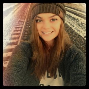 Meet your Posher, Melissa